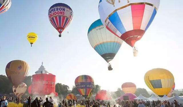 欧洲规模最大的热气球节